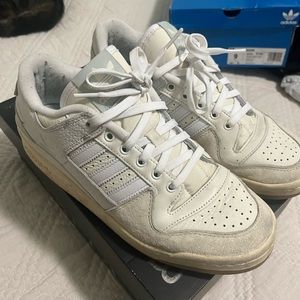 Adidas Forum Low. Size 8.5 pre owned